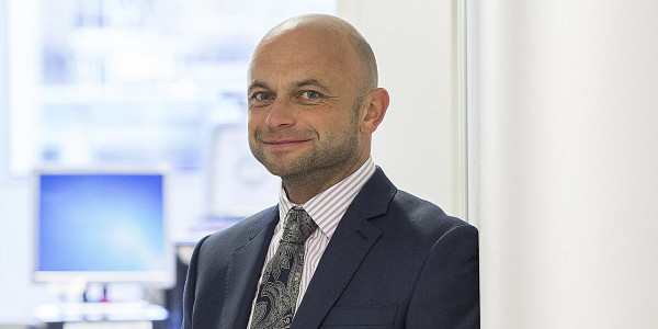 How a focus on customer service can lead to successful business performance